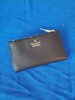 Kate Spade New York Staci Small Slim Bifold Wallet Black Saffiano Leather